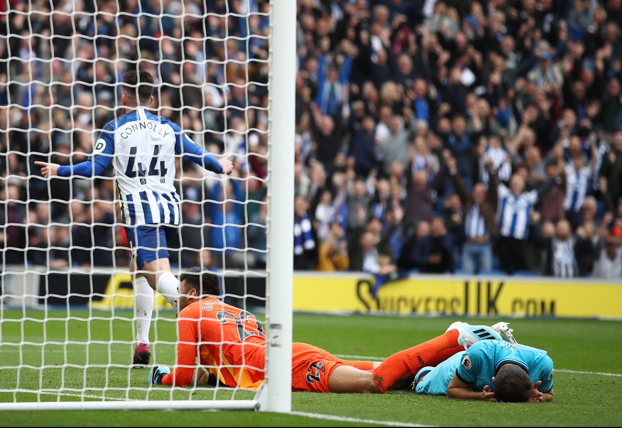 场上暴力动 场上暴力动