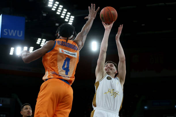 起本赛季的 起本赛季的