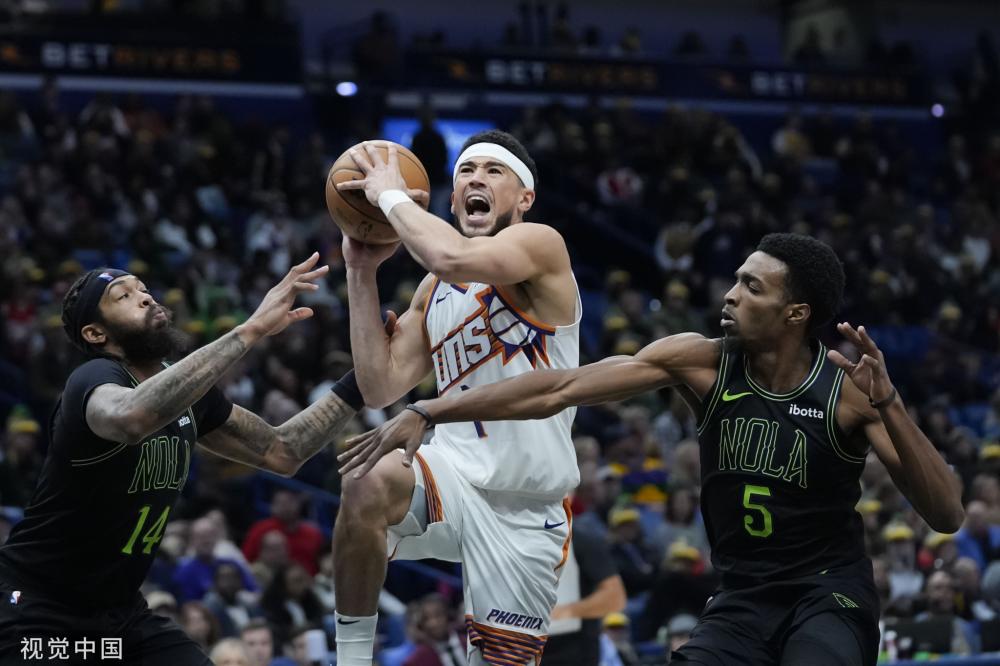 他正着力于 他正着力于